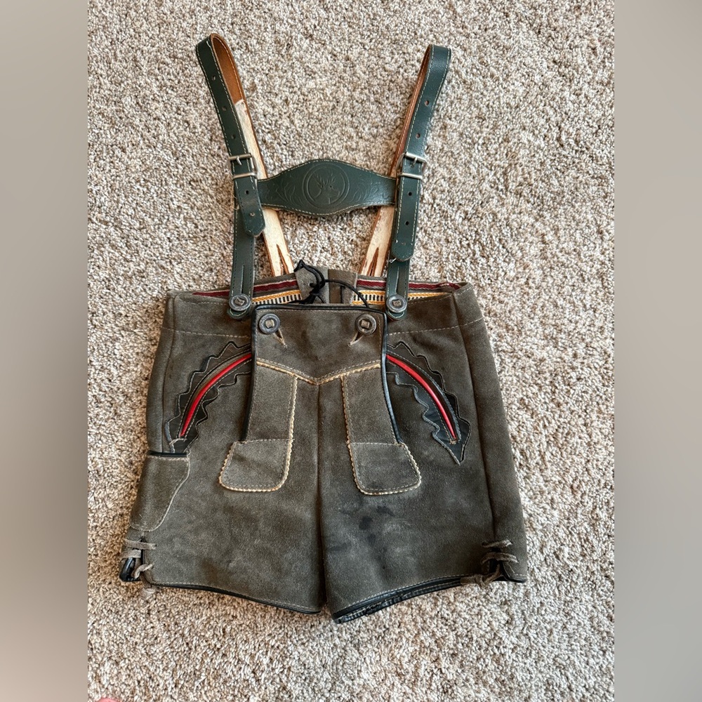 Traditional Leather Lederhosen Shorts with Suspenders